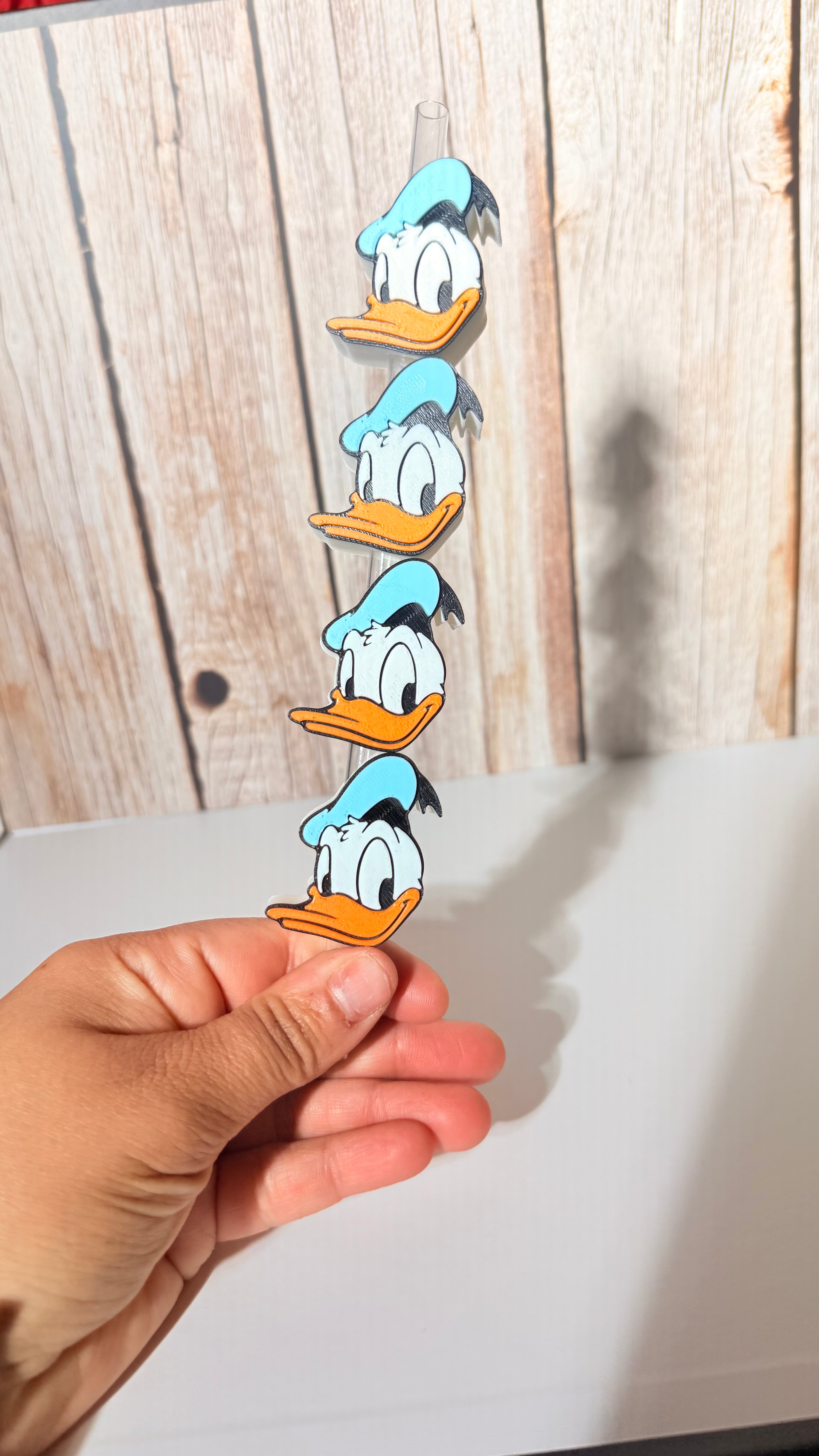 Patito Donald strawtopper