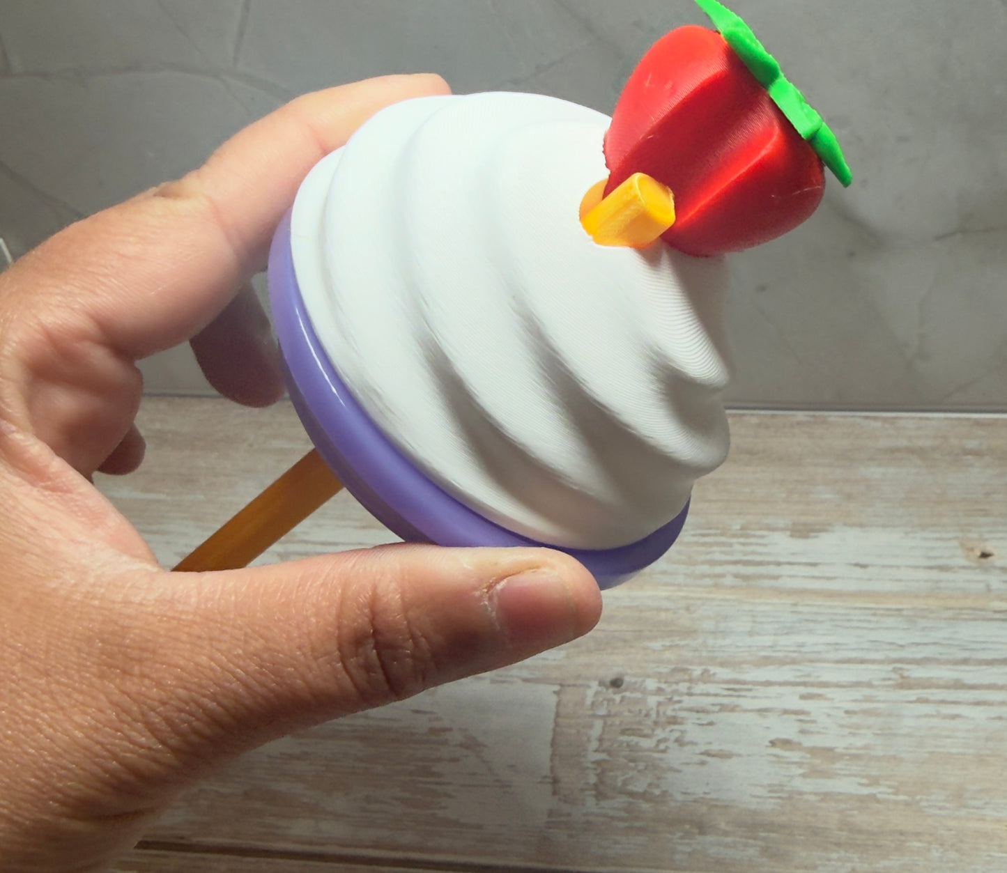 crema con fresa straw